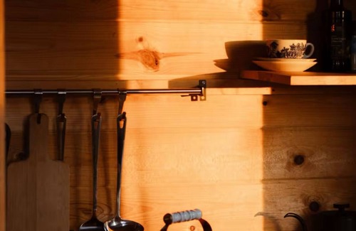 Almelund Cabin | The Writers Cabin Sauna/wood burning hot tub/river access