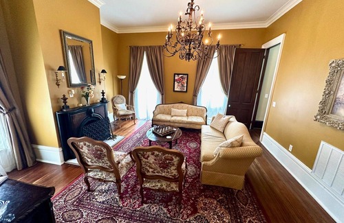 Holly Springs House | The Wynne House Inn - Entire Residence