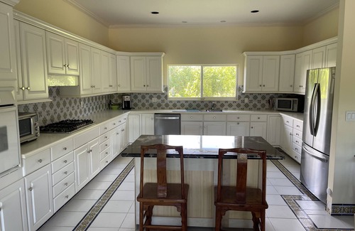 Bahamia West House | The Xanadu Tradewinds, Home Away to Paradise 8000 sq ft of privacy and a Pool.