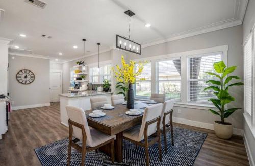 Greater East End Villa | The Yellow Brick Road House at East Downtown