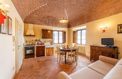 Casciana Terme Condo | The Yellow Cottage on Old Spring Street