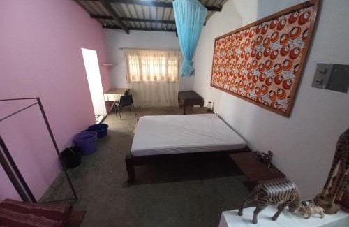 Xai-Xai Apartment | The Yellow House