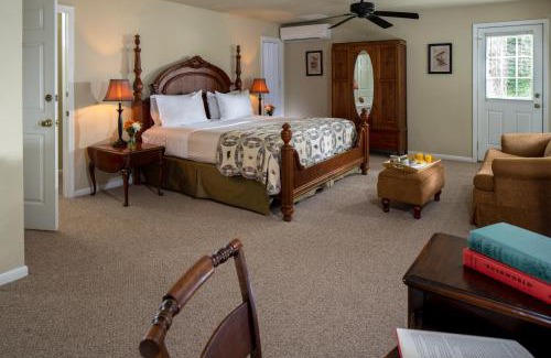 Waynesville Bed & Breakfast | The Yellow House on Plott Creek