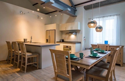 Pietermaai District Apartment | The Yellow House - Renovated Monumental Penthouse