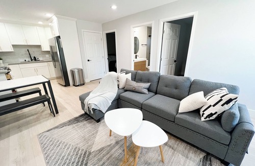 Santa Clara House | The Zen Den - Newly Built 2 BR Centrally-Located