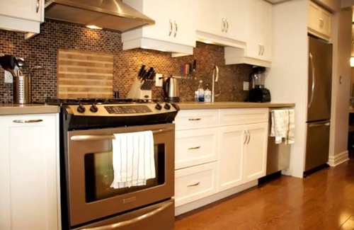 Blake - Jones House | The ZenDen - 3 bedroom Family Home in Beaches