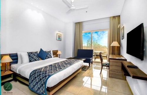 Mohali Hotel | The Zenith - A Hotel By Hot Millions