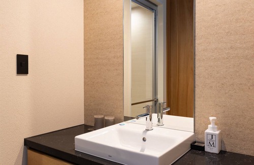 Higashi-ku Hotel | The358 SORA