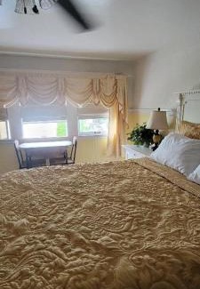Jewett City House | TheGWMHouse