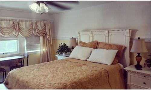 Jewett City House | TheGWMHouse