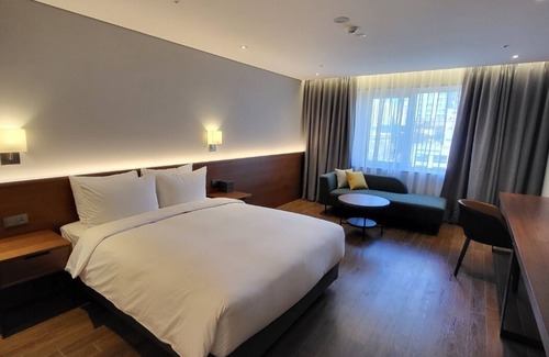 Yeongtong-gu Hotel | TheMarevo