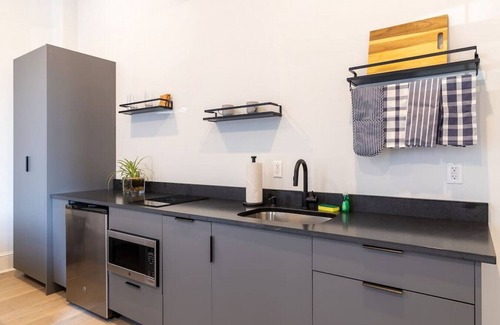 Gayborhood Apartment | Thena Hotel - 2nd Floor Studio (unit4)