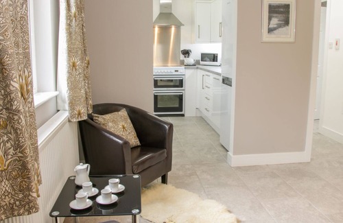 Bewdley House | THEOLAW, pet friendly, with hot tub in Bewdley