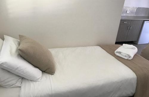 Thirroul Hotel | Thirroul Beach Motel