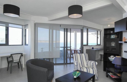 Mellieha Apartment | This apartment is a 3 bedroom(s), 2 bathrooms, located in Il-Mellieħa, Malta.