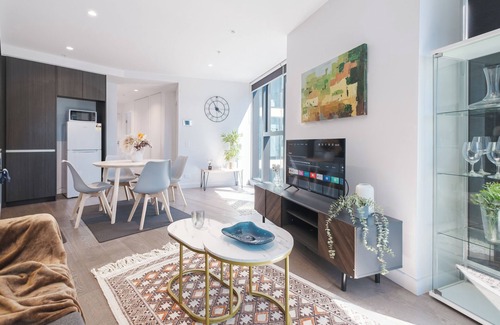 Docklands Apartment | This apartment is a 1 bedroom(s), 1 bathrooms, located in Docklands, VIC.