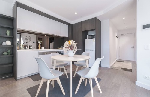 Docklands Apartment | This apartment is a 1 bedroom(s), 1 bathrooms, located in Docklands, VIC.