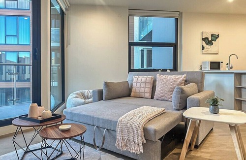 Maribyrnong Apartment | This apartment is a 1 bedroom(s), 1 bathrooms, located in Maribyrnong, VIC.