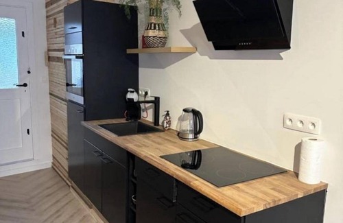 Lanaken Cabin | This centrally located accommodation is tastefully furnished.