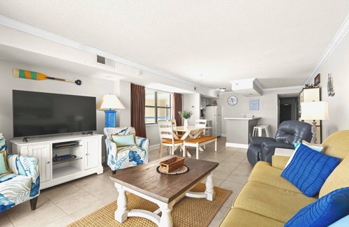 Cherry Grove Beach Condo | This condominium is a 2 bedroom(s), 2 bathrooms, located in North Myrtle Beach, SC.