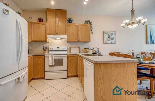 Calgary Condo | This condominium is a 2 bedroom(s), 1 bathrooms, located in Calgary, AB.