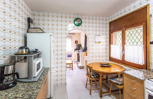 Alforja House | This cozy cottage is located in an excellent location at the foot of the mountains of Prades, a regi