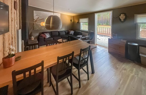 Grasmark House | This cozy vacation home welcomes you in Gräsmark, just a few meters from the lake.