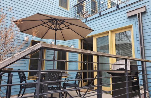 Bozeman House | This deluxe contemporary 3-story condo offers the best of Bozeman!