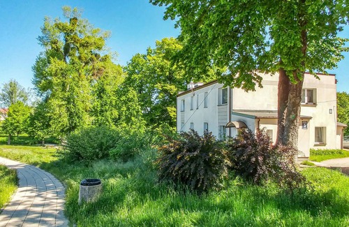 Pruszcz Gdanski Apartment | This holiday home is located by a pond in the picturesque town of Pruszcz Gdaski.