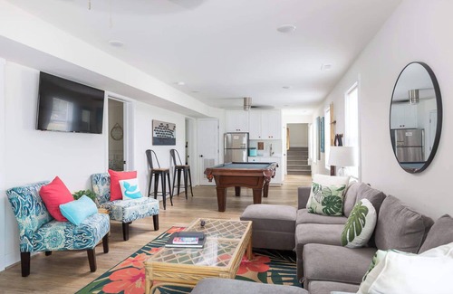 Duck House | This Home Has It All! Location, Amenities, & More!