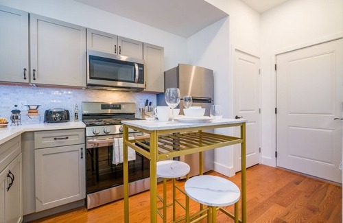 Corn Hill House | This house is a 1 bedroom(s), 1 bathrooms, located in Rochester, NY.