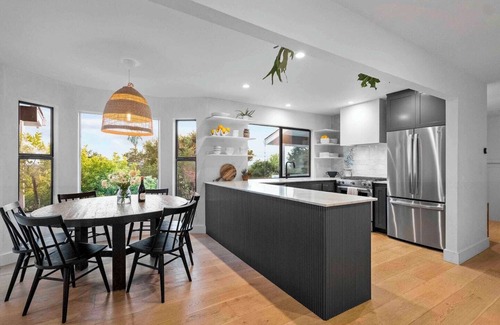 Santa Rosa House | This house is a 4 bedroom(s), 3 bathrooms, located in Santa Rosa, CA.