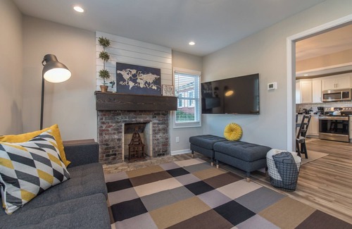 Lexington House | This house is a 4 bedroom(s), 3 bathrooms, located in Lexington, KY.
