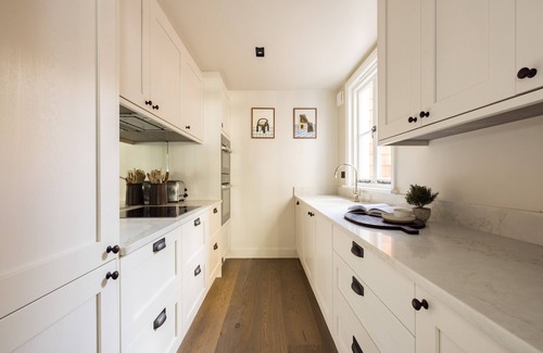Abingdon House | This house is a 4 bedroom(s), 2 bathrooms, located in London, .