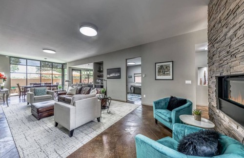 Alto Apartment | This Is It!-Gorgeous Southwest Modern Luxury!
