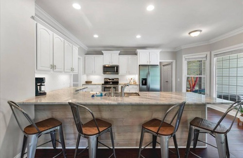 Southern Pines House | This is it! | Pool | Golf | Convenient to Town