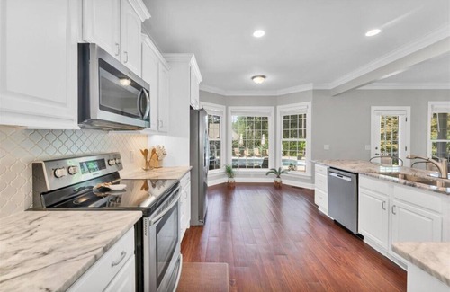 Southern Pines House | This is it! | Pool | Golf | Convenient to Town