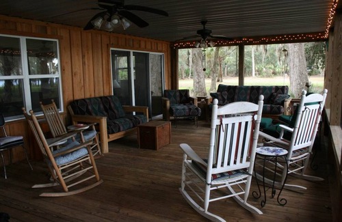 Georgetown House | This Island is no fantasy, MUST HAVE YOUR OWN BOAT Beautiful riverfront cabin