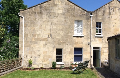 Bath House | This large comfortable rambling Georgian house for 5 with panoramic city views