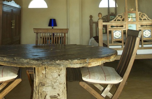 Lamu House | This magical 4 bedroomed house runs on solar and hot showers,not dark nights hear.