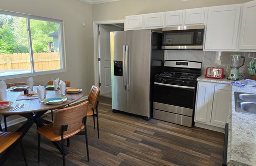 Akron Villa | This Mid century marvel will welcome you with its attention to detail.