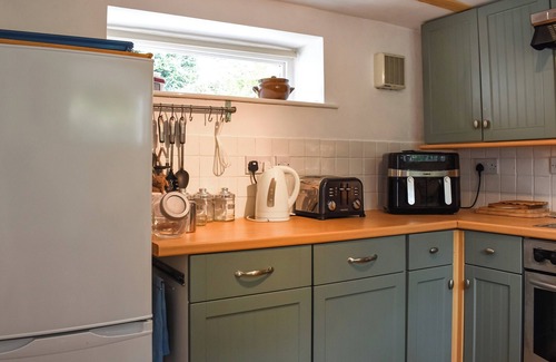 Bolton Le Sands Cottage | This quaint and cosy canal-side retreat is perfect for couples and families.