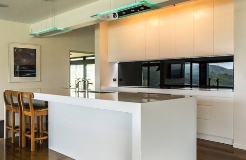 Picton House | This stunning Estate over looks Picton and the Marlborough Sounds