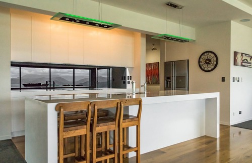 Picton House | This stunning Estate over looks Picton and the Marlborough Sounds
