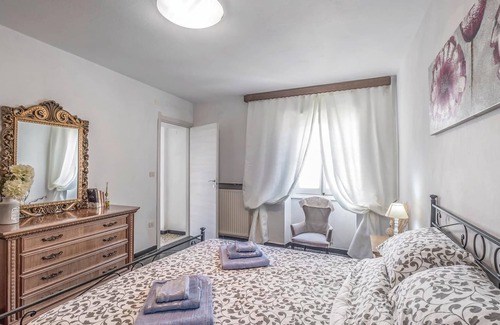 Sestri Levante House | This terraced holiday home is located in the hills, just 4 km from the famous Sestri Levante and is