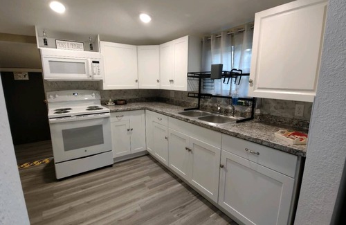 Arcadia Historic District House | This unique 3 bedroom , 1 bath home rental nearby downtown Arcadia, FL.