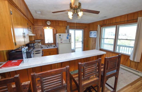Carolina Dunes House | This welcoming home is great for small families.