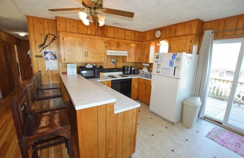 Carolina Dunes House | This welcoming home is great for small families.