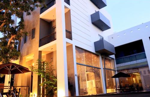 Weerawila Hotel | Thissa Inn Hotel