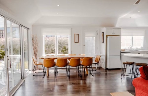Victoria House | Thistle Beach Cottage-Port Fairy